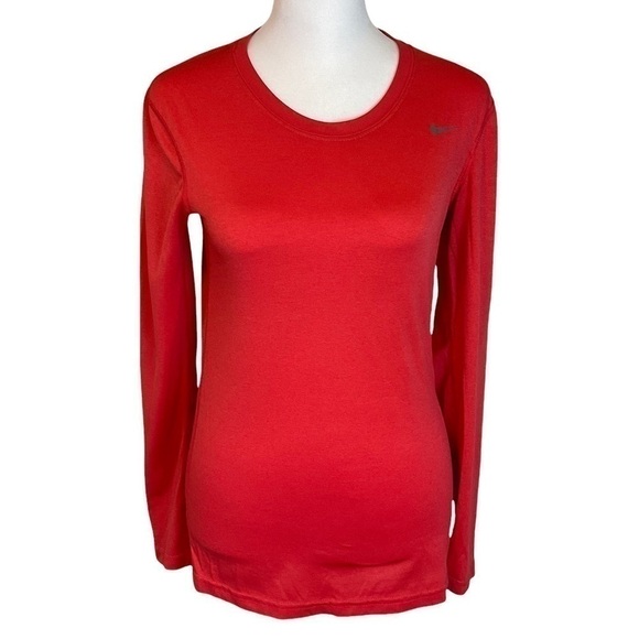 🎉 SALE Nike Dri Fit Long Sleeve Workout Shirt - Picture 1 of 6